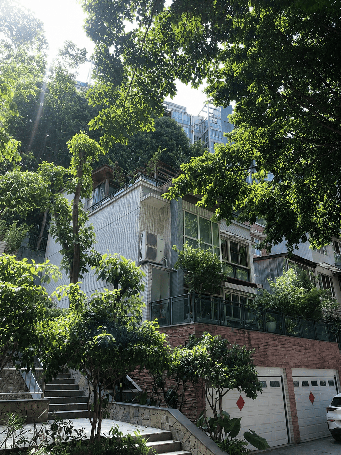 洛阳岛居岁月从容升级：小小岛老别墅加装蒂升悦行款电梯